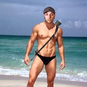 Meet your Posher, Christopher